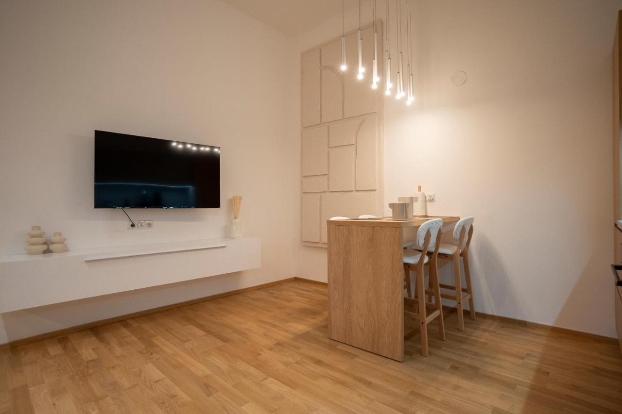 Apartment 2-rooms Spacious In A Vibrant Cozy Area Vienna